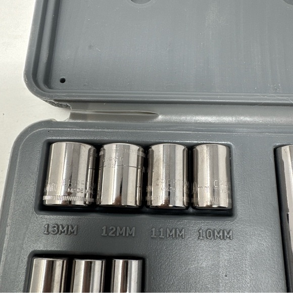 12-pc. CRAFTSMAN TOOLS 1/4” DRIVE METRIC SOCKET SET w/ CASE, 6-POINT, 34746, USA - Picture 7 of 12
